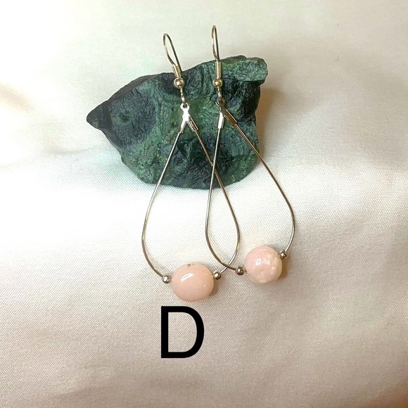 PINK OPAL Teardrop Earrings 🌸 - Picture 5 of 7